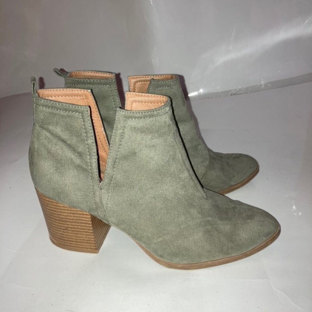 deep turquoise cutout bootie